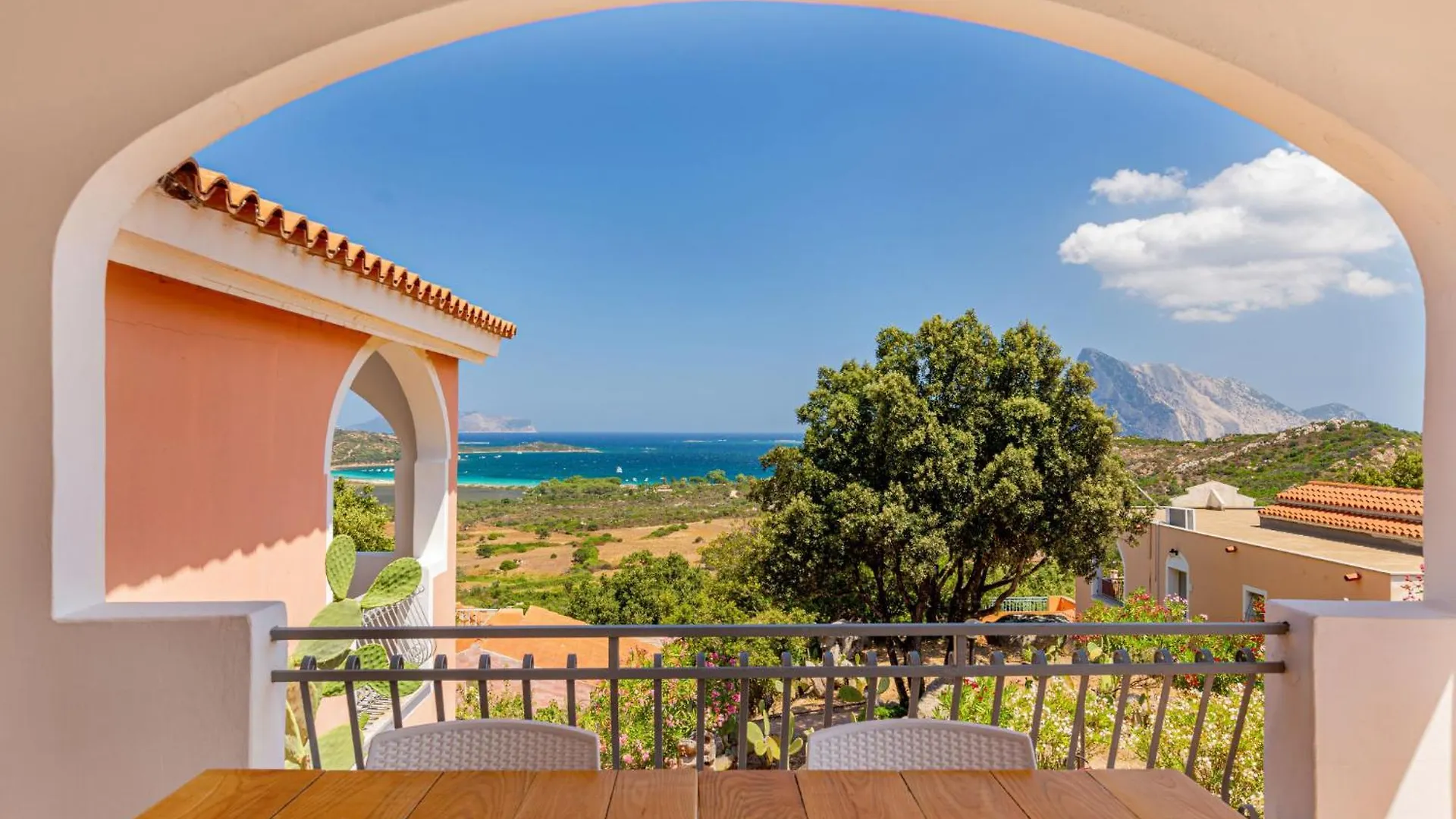 Apartment Bilo 4 Sea View - Lu Nibareddu By Interhome Porto Taverna